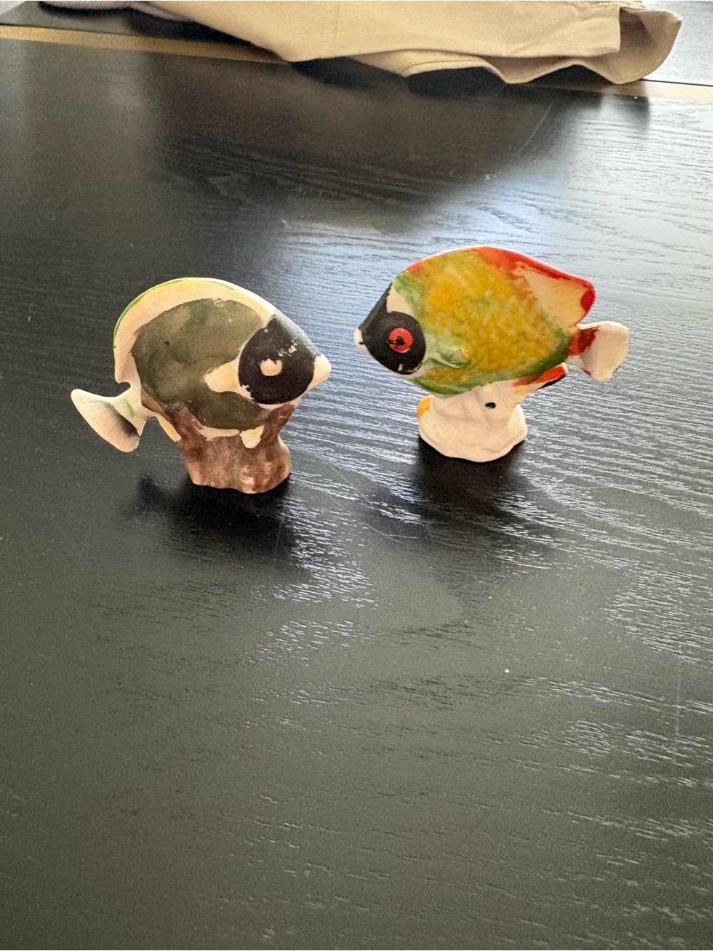 Vintage Hand Painted Ceramic Tropical Fish Figurines Pair - Picture 5 of 6